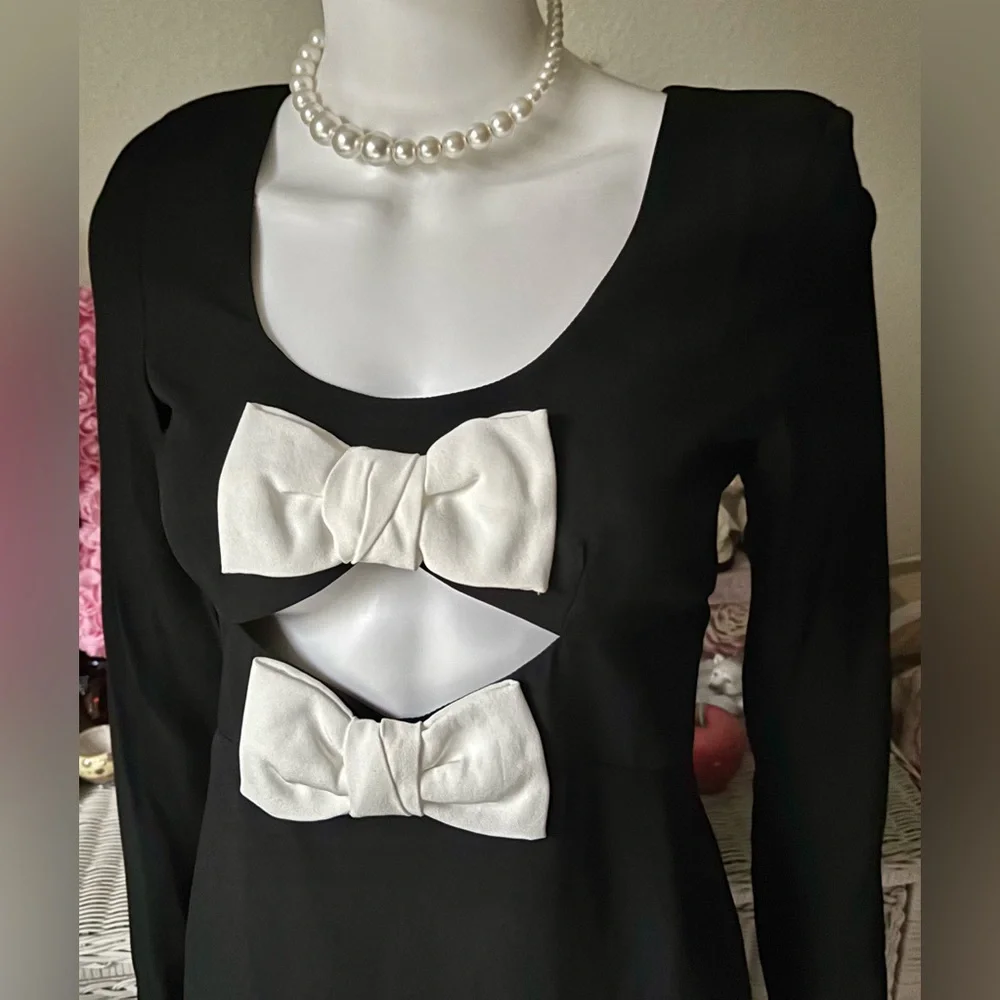 STAUD Lido Crepe Cutout Mini Dress Low Cut with Bows in Black & White Size 4 - Picture 3 of 10